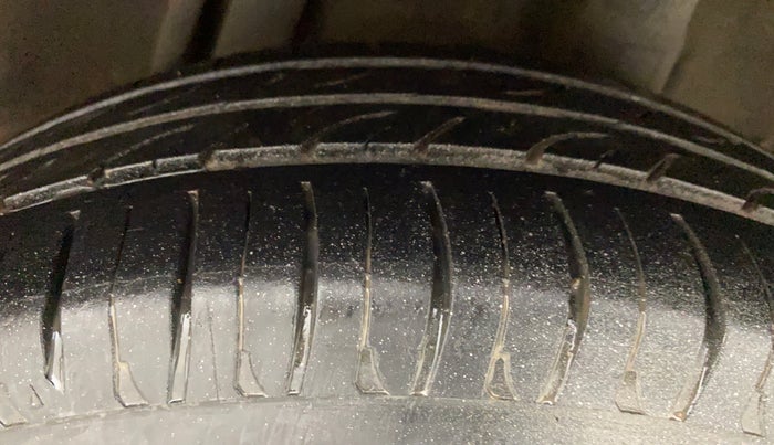 2012 Honda Jazz 1.2L I-VTEC SELECT, Petrol, Manual, 63,340 km, Left Rear Tyre Tread