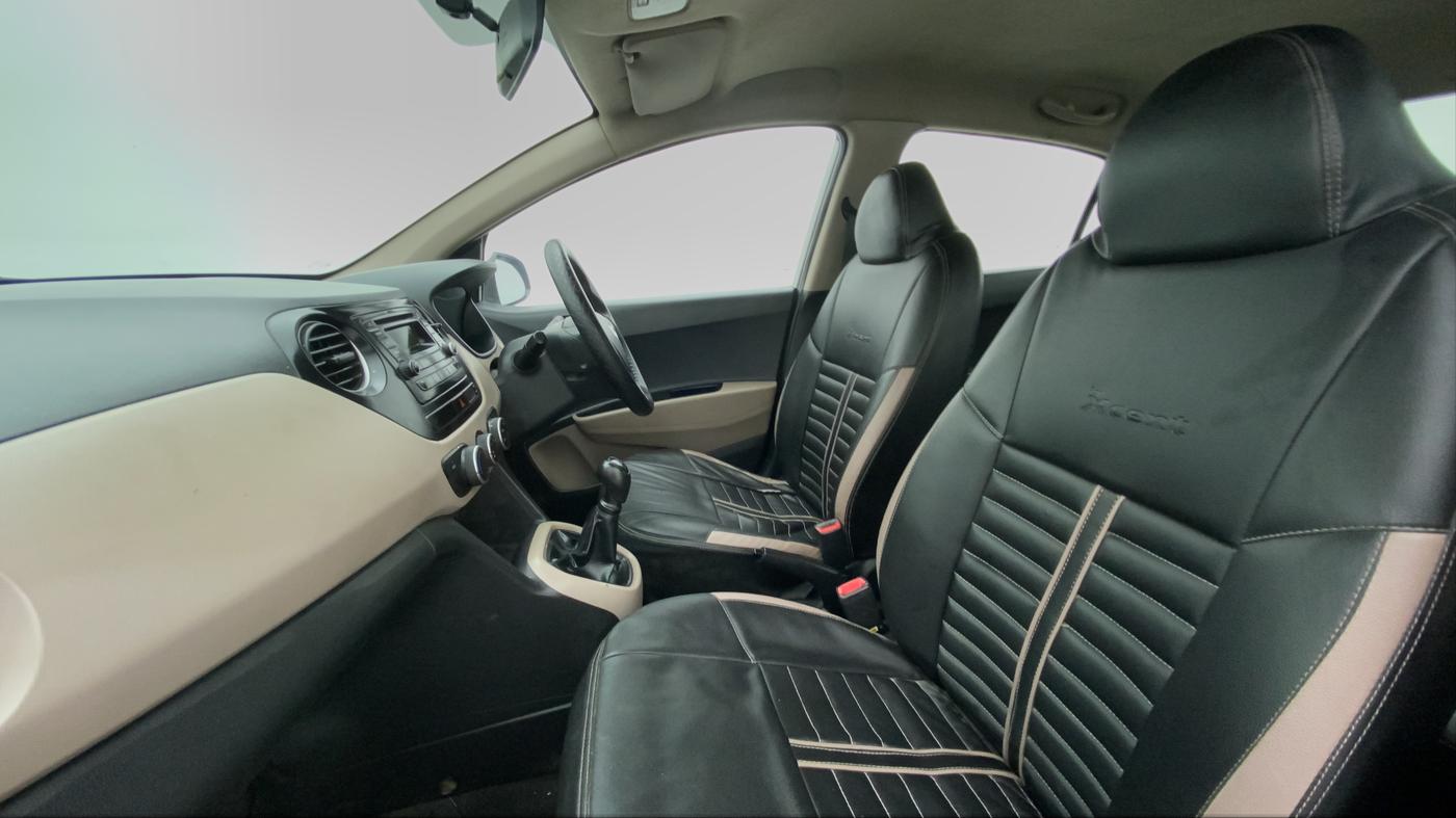 2014 Hyundai Xcent BASE 1.2, Petrol, Manual, 88,916 km, Right Side Front Door Cabin
