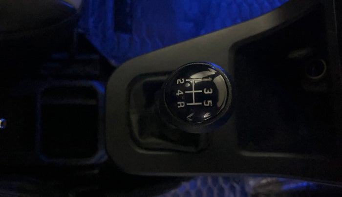 2023 Maruti New Wagon-R VXI 1.0, CNG, Manual, 38,869 km, Gear Lever