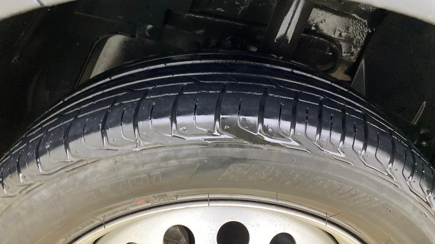 2020 Tata NEXON XE PETROL, Petrol, Manual, 16,643 km, Left Front Tyre Tread