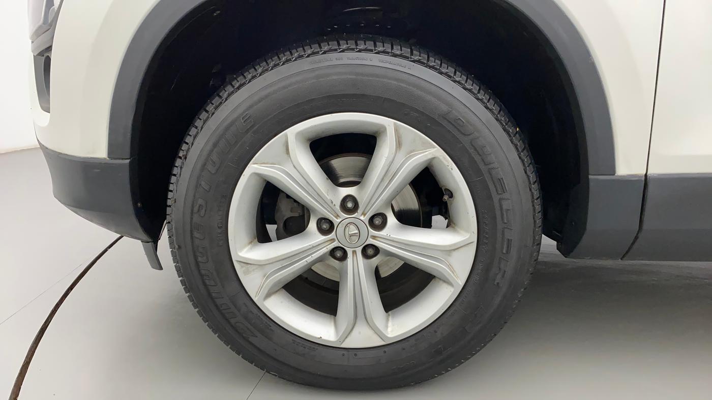 2019 Tata Harrier XT 2.0L KRYOTEC, Diesel, Manual, 65,980 km, Left Front Wheel