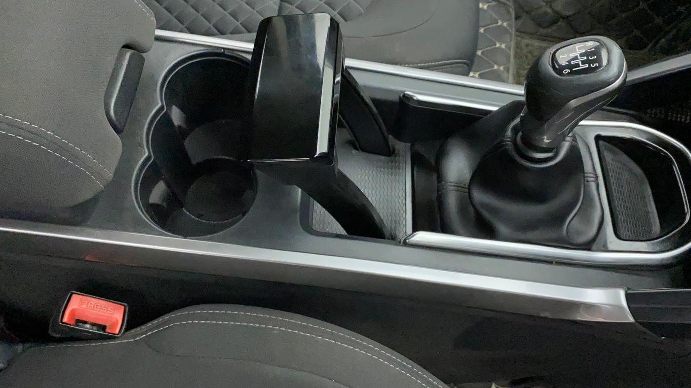 2019 Tata Harrier XT 2.0L KRYOTEC, Diesel, Manual, 65,980 km, Gear Lever
