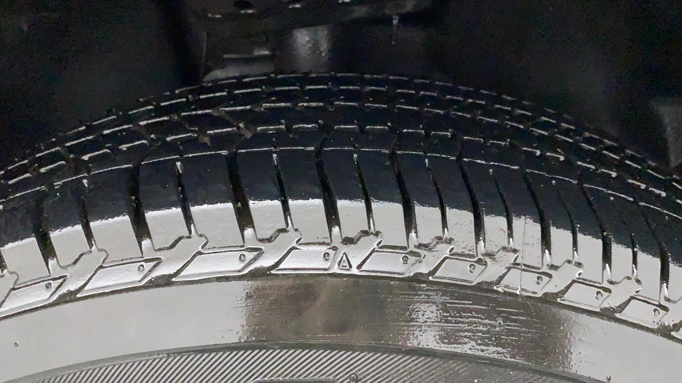 2019 Tata Harrier XT 2.0L KRYOTEC, Diesel, Manual, 65,980 km, Right Front Tyre Tread