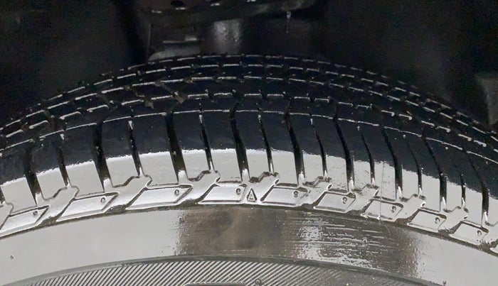 2019 Tata Harrier XT 2.0L KRYOTEC, Diesel, Manual, 65,980 km, Right Front Tyre Tread