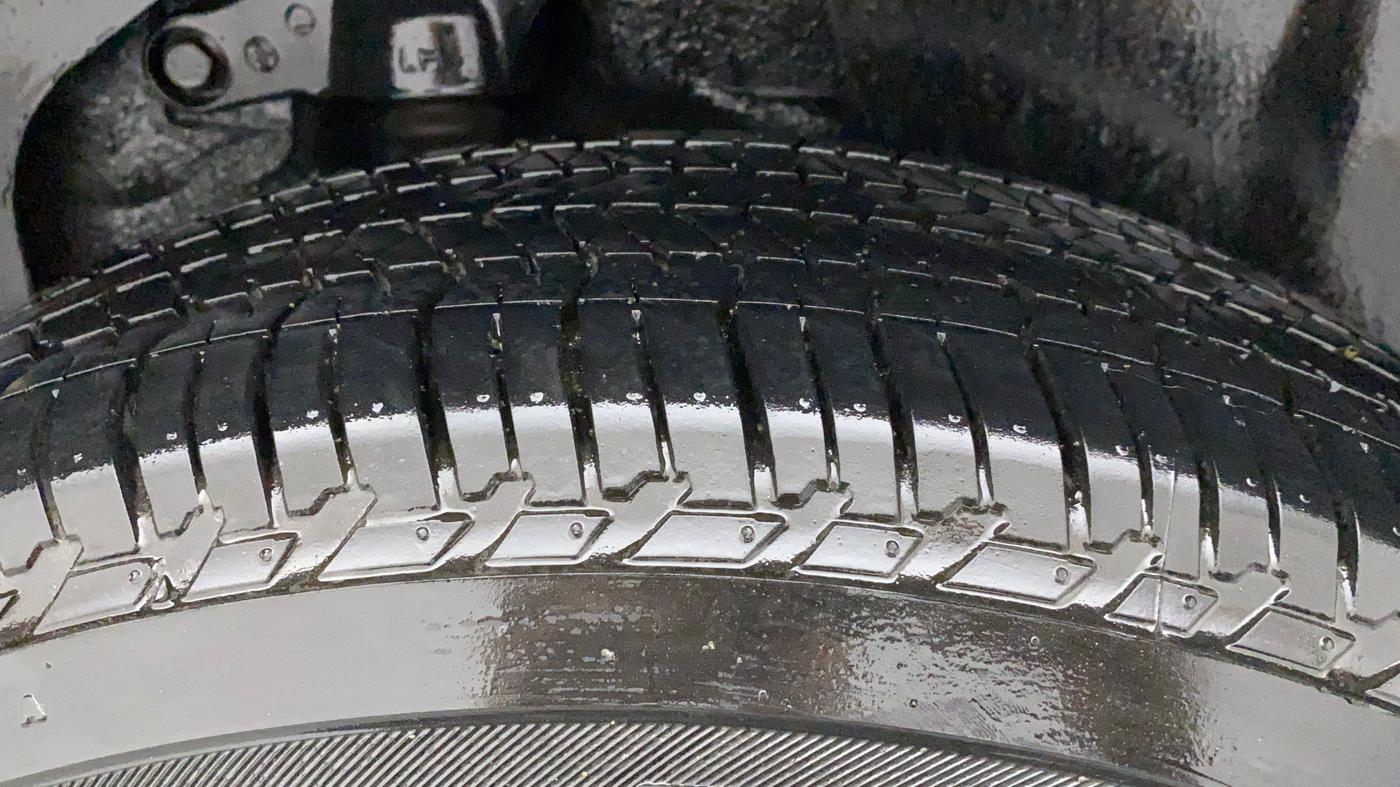 2019 Tata Harrier XT 2.0L KRYOTEC, Diesel, Manual, 65,980 km, Left Rear Tyre Tread
