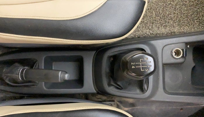 2016 Renault Kwid RXT 1.0, Petrol, Manual, 40,521 km, Gear Lever