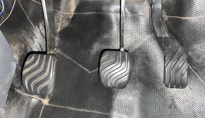 2016 Renault Kwid RXT 1.0, Petrol, Manual, 40,521 km, Pedals