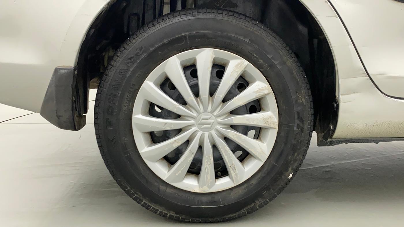 2015 Maruti Swift Dzire VXI, Petrol, Manual, 34,387 km, Right Rear Wheel