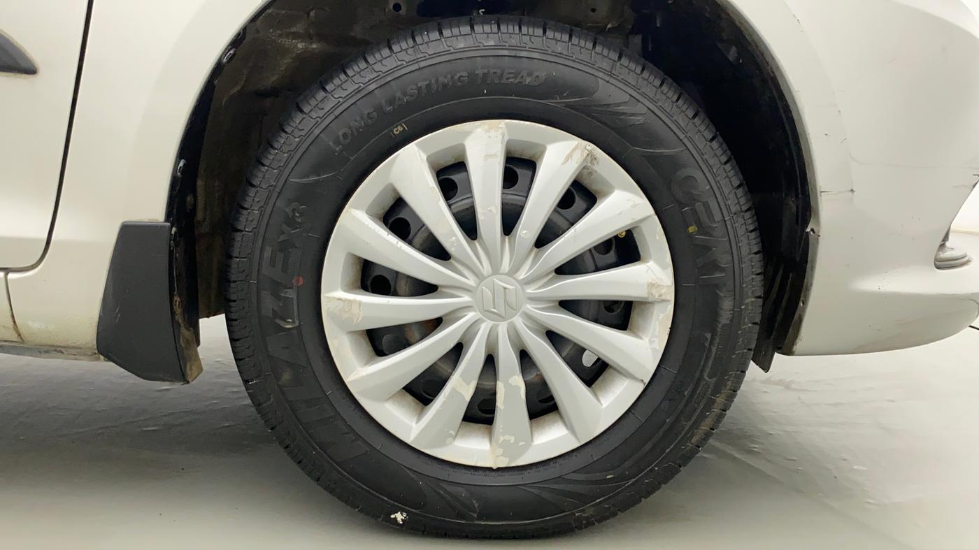 2015 Maruti Swift Dzire VXI, Petrol, Manual, 34,387 km, Right Front Wheel