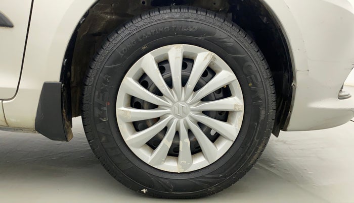 2015 Maruti Swift Dzire VXI, Petrol, Manual, 34,387 km, Right Front Wheel