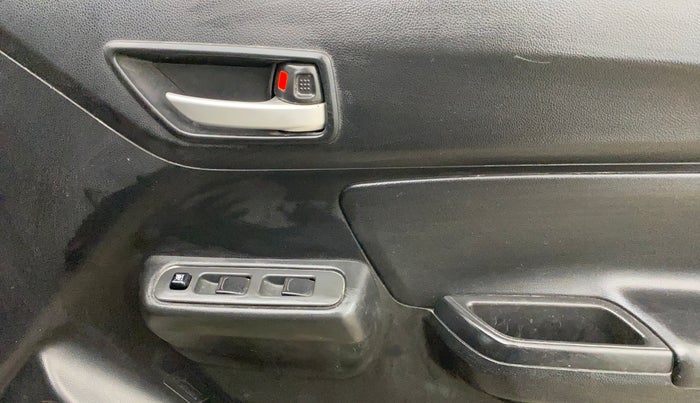 2019 Maruti Swift LXI, Petrol, Manual, 50,048 km, Driver Side Door Panels Control