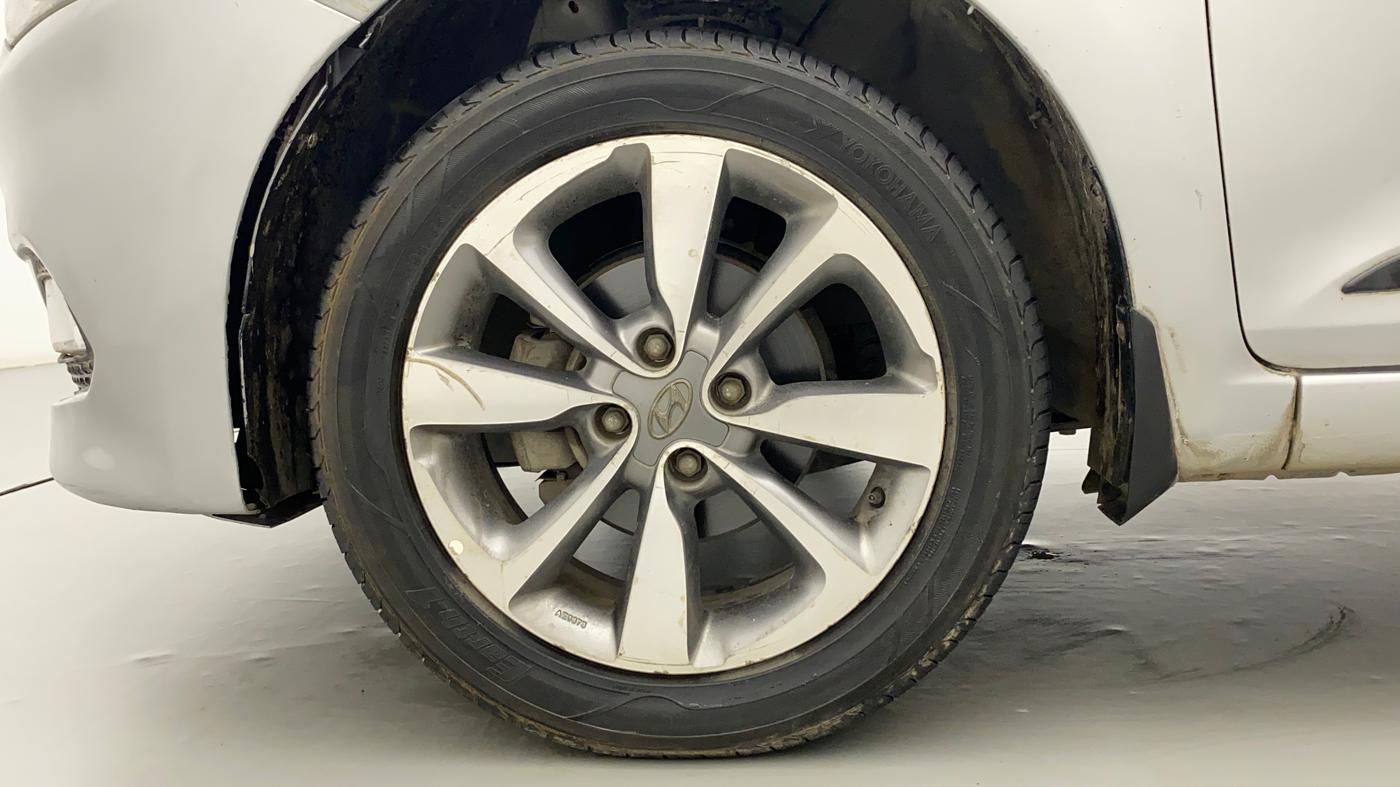 2015 Hyundai Elite i20 ASTA 1.2, Petrol, Manual, 53,516 km, Left Front Wheel