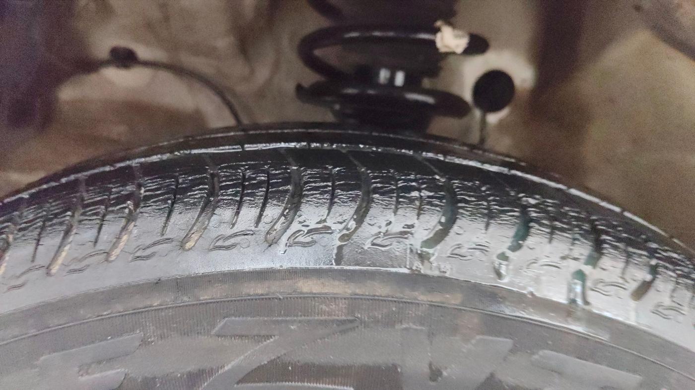 2022 Maruti S PRESSO VXI S-CNG, CNG, Manual, 50,227 km, Left Front Tyre Tread