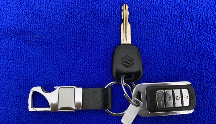 2016 Maruti Alto 800 VXI, Petrol, Manual, 56,229 km, Key Close Up