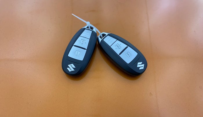 2017 Maruti Baleno ALPHA PETROL 1.2, Petrol, Manual, 71,894 km, Key Close Up