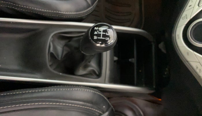 2017 Maruti Baleno ALPHA PETROL 1.2, Petrol, Manual, 71,894 km, Gear Lever