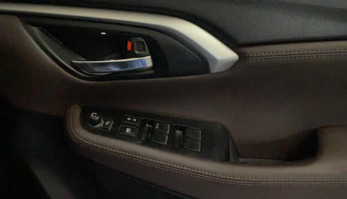 2023 Maruti Grand Vitara ALPHA SMART HYBRID, Petrol, Manual, 75,164 km, Driver Side Door Panels Control