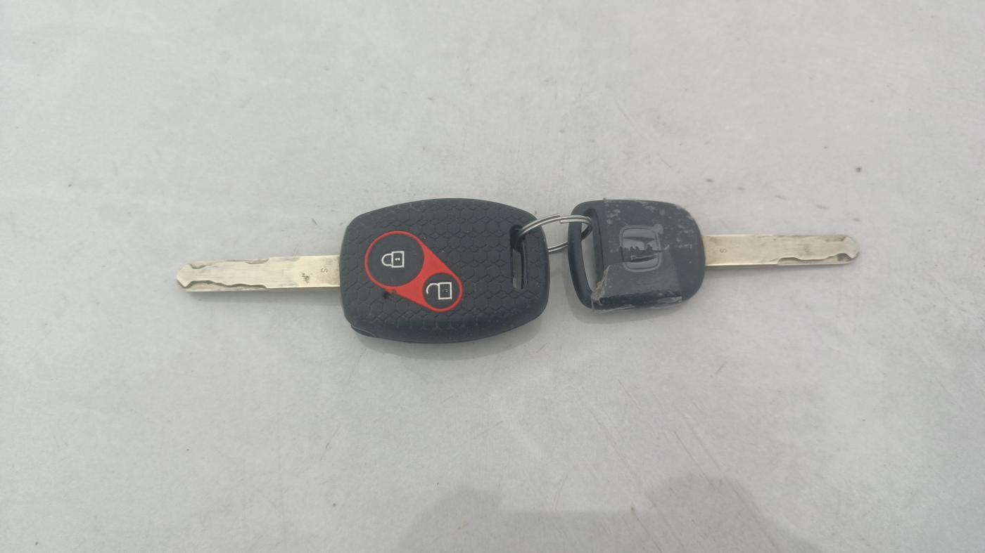 2015 Honda Brio VX AT, Petrol, Automatic, 27,752 km, Key Close Up