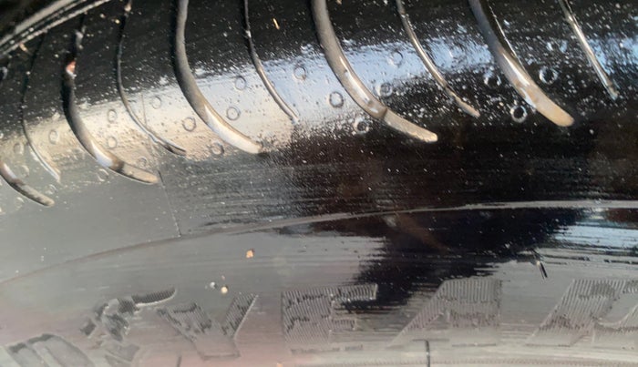 2025 KIA SYROS  HTX 1.0 Turbo 6MT, Petrol, Manual, 2,598 km, Left Front Tyre Tread