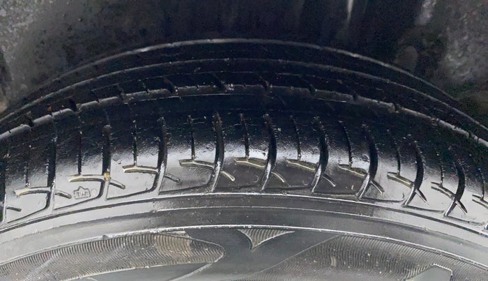 2012 Maruti Ertiga ZXI, Petrol, Manual, 39,429 km, Left Rear Tyre Tread