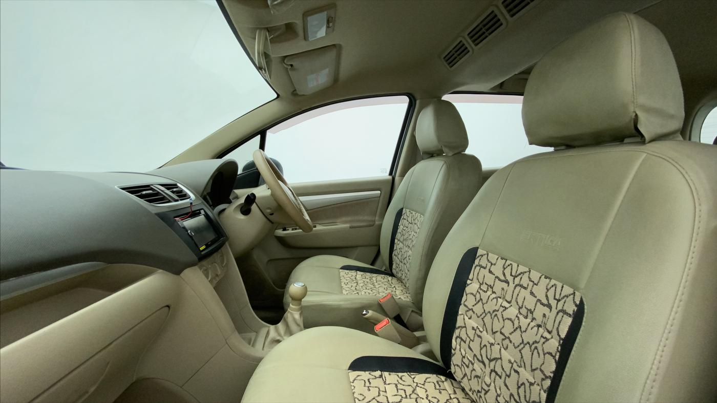2012 Maruti Ertiga ZXI, Petrol, Manual, 39,429 km, Right Side Front Door Cabin