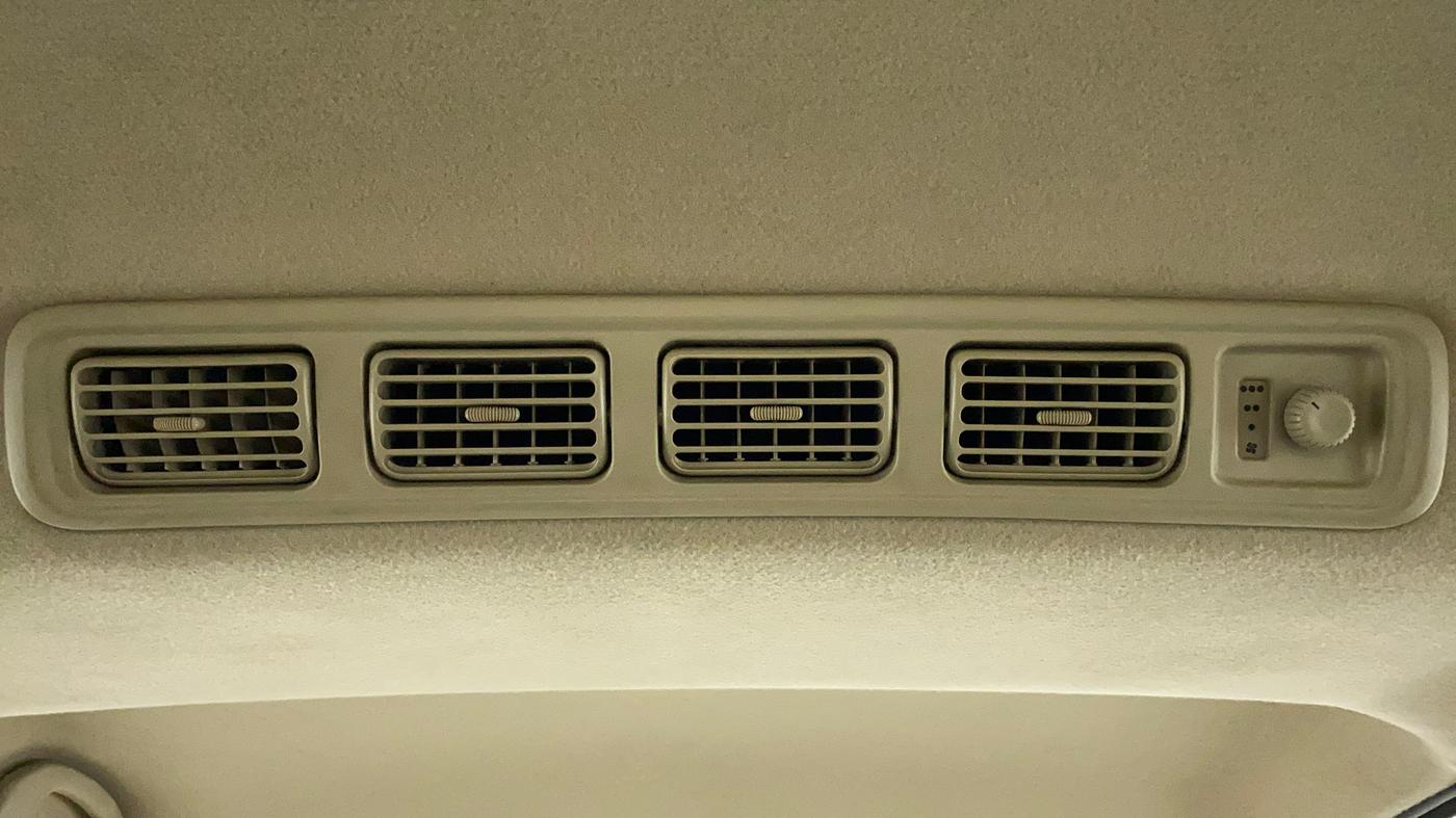 2012 Maruti Ertiga ZXI, Petrol, Manual, 39,429 km, Rear AC Vents