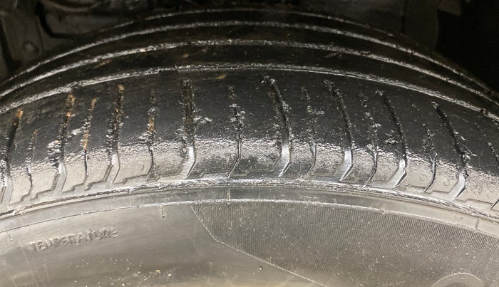 2018 Maruti Vitara Brezza ZDI AMT, Diesel, Automatic, 99,300 km, Left Front Tyre Tread