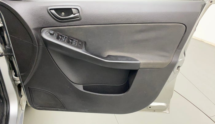 2014 Tata Zest XMS PETROL, Petrol, Manual, 91,864 km, Driver Side Door Panels Control