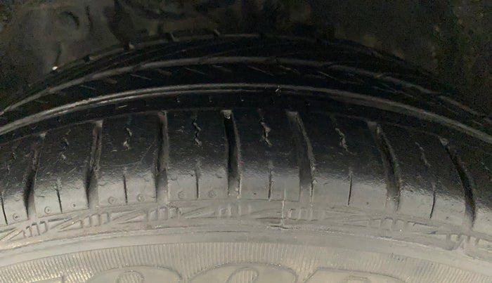 2014 Tata Zest XMS PETROL, Petrol, Manual, 91,864 km, Left Front Tyre Tread
