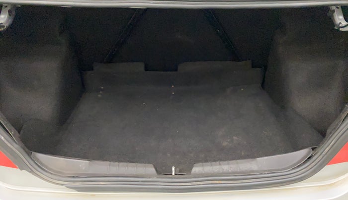 2014 Tata Zest XMS PETROL, Petrol, Manual, 91,864 km, Boot Inside