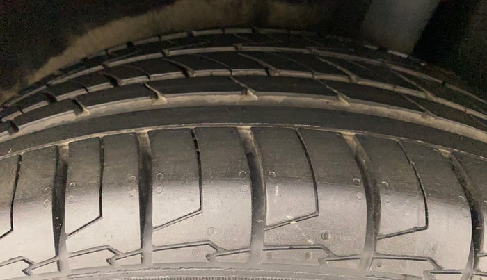 2016 Maruti Baleno ZETA CVT PETROL 1.2, Petrol, Automatic, 45,440 km, Left Rear Tyre Tread