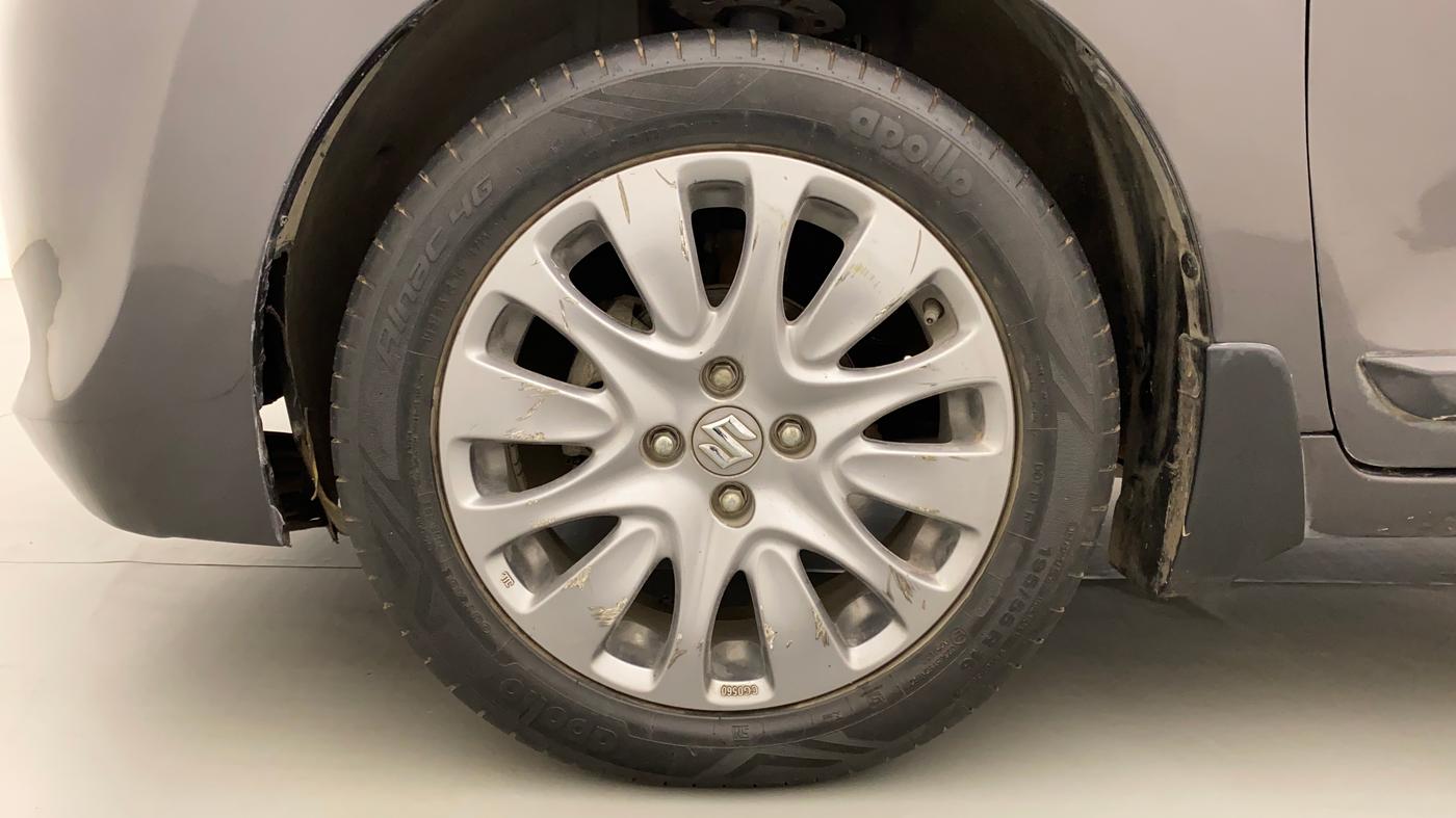 2016 Maruti Baleno ZETA CVT PETROL 1.2, Petrol, Automatic, 45,440 km, Left Front Wheel