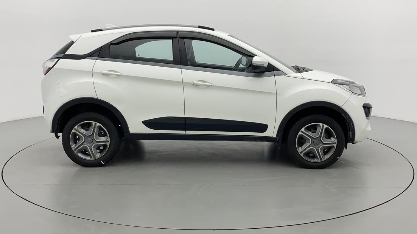 2018 Tata NEXON XT1.5, Diesel, Manual, 76,034 km, Right Side View