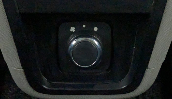 2018 Tata NEXON XT1.5, Diesel, Manual, 76,034 km, Rear AC Temperature Control
