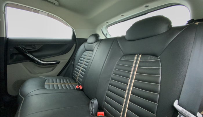 2018 Tata NEXON XT1.5, Diesel, Manual, 76,034 km, Right Side Rear Door Cabin