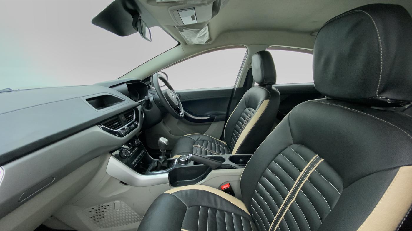 2018 Tata NEXON XT1.5, Diesel, Manual, 76,034 km, Right Side Front Door Cabin