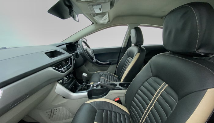 2018 Tata NEXON XT1.5, Diesel, Manual, 76,034 km, Right Side Front Door Cabin