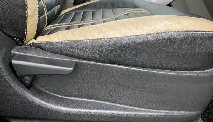 2018 Tata NEXON XT1.5, Diesel, Manual, 76,034 km, Driver Side Adjustment Panel