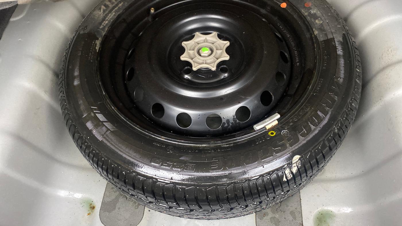 2015 Hyundai Xcent SX AT 1.2 (O), Petrol, Automatic, 19,691 km, Spare Tyre