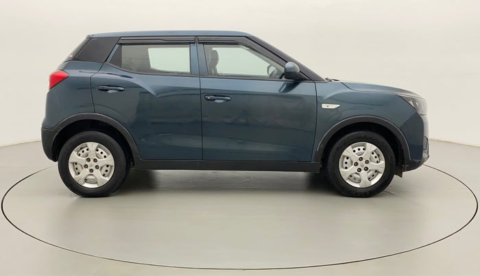 2020 Mahindra XUV300 W4 1.2 PETROL, Petrol, Manual, 43,684 km, Right Side View