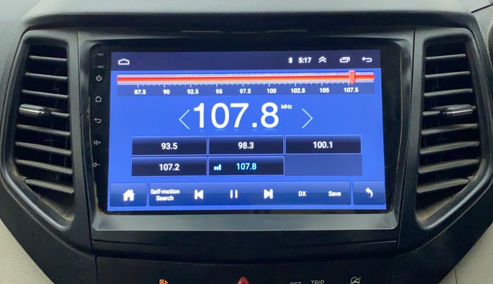 2020 Mahindra XUV300 W4 1.2 PETROL, Petrol, Manual, 43,684 km, Infotainment system - Reverse camera not working