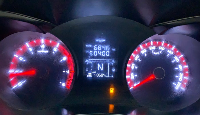 2020 Mahindra XUV300 W4 1.2 PETROL, Petrol, Manual, 43,684 km, Odometer Image