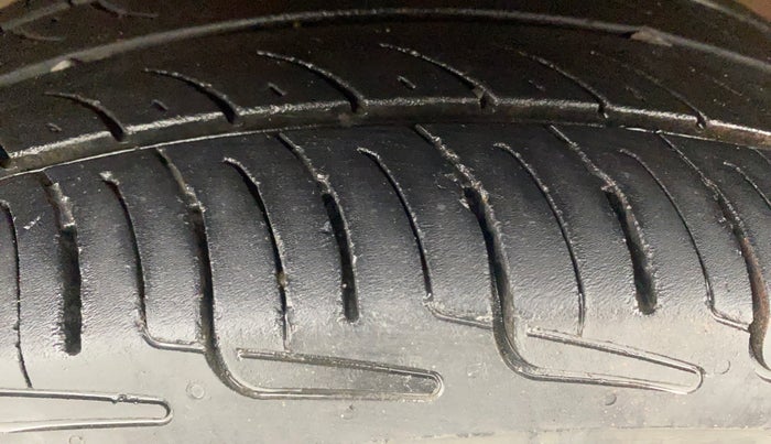 2018 Maruti Celerio ZXI (O), Petrol, Manual, 93,706 km, Left Front Tyre Tread
