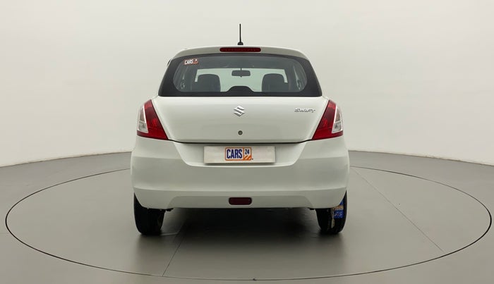 2016 Maruti Swift VXI, CNG, Manual, 67,782 km, Back/Rear