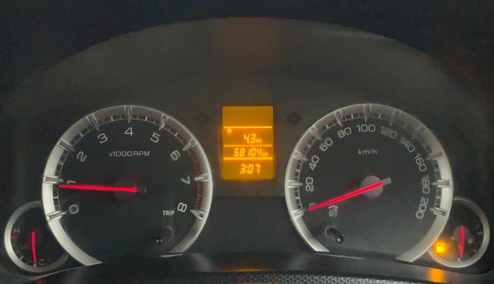 2016 Maruti Swift VXI, CNG, Manual, 67,782 km, Odometer Image