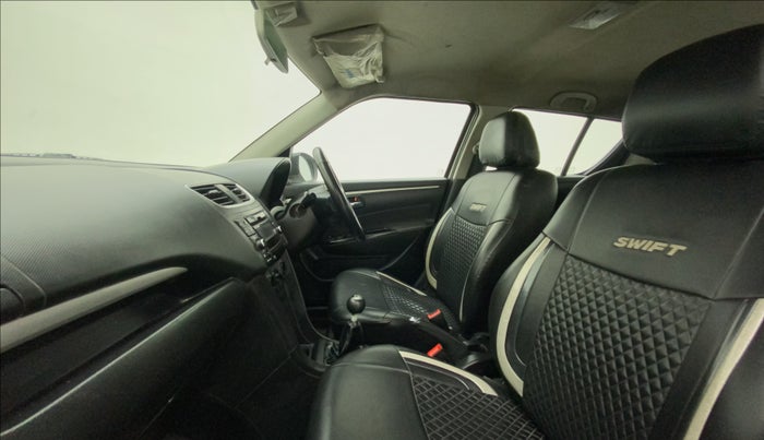 2016 Maruti Swift VXI, CNG, Manual, 67,782 km, Right Side Front Door Cabin