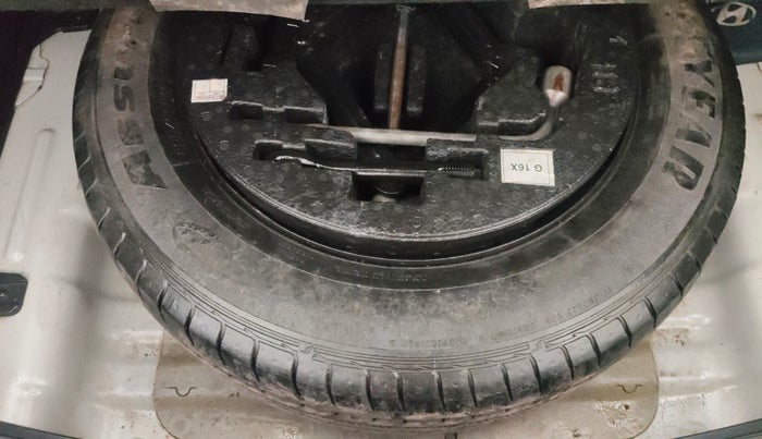 2015 Hyundai Creta BASE 1.6 PETROL, Petrol, Manual, 46,796 km, Spare Tyre