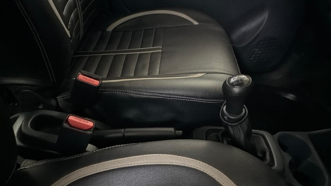 2023 Maruti Alto K10 LXI, Petrol, Manual, 12,550 km, Gear Lever