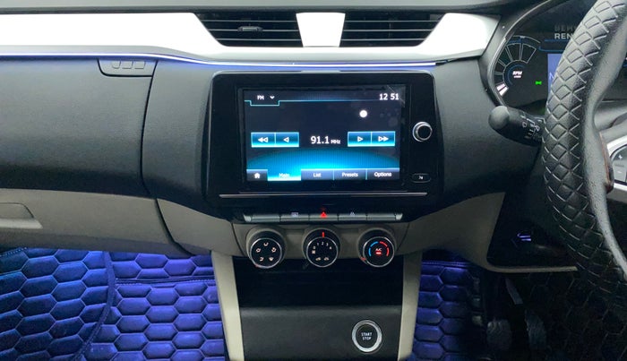 2021 Renault TRIBER RXZ AMT, Petrol, Automatic, 29,257 km, Air Conditioner