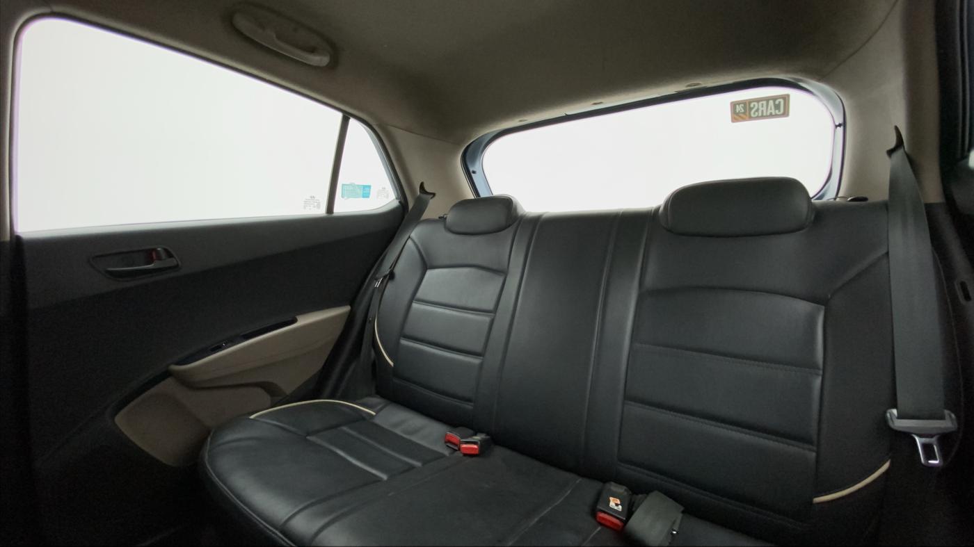 2013 Hyundai Grand i10 MAGNA 1.2 KAPPA VTVT, Petrol, Manual, 61,296 km, Right Side Rear Door Cabin